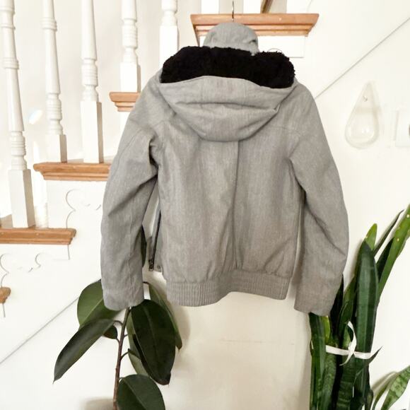 Quechua by Decathlon Rain Jacket Heather Gray Softshell Sherpa Lined Hooded XS - Picture 2 of 6